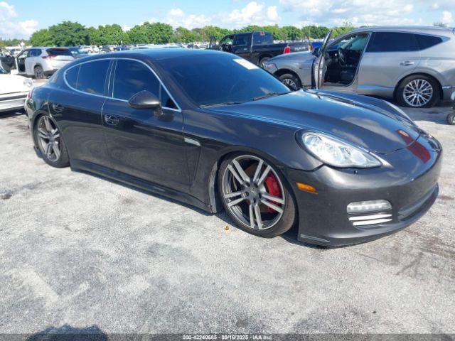  Salvage Porsche Panamera