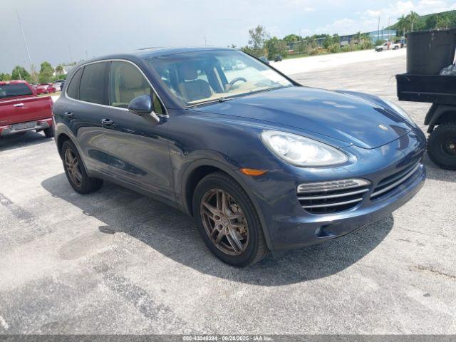  Salvage Porsche Cayenne Hybrid