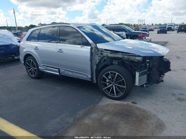  Salvage Audi Q7