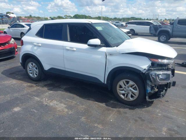  Salvage Hyundai VENUE