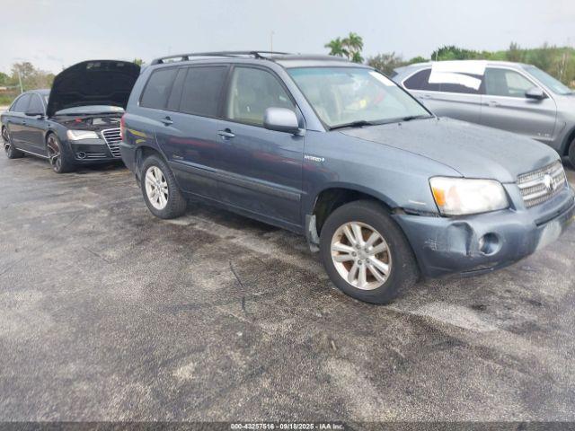  Salvage Toyota Highlander