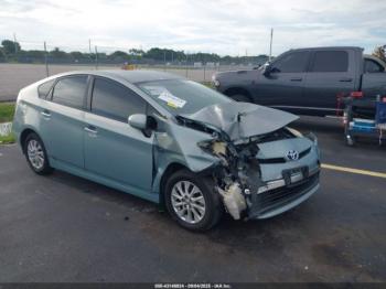 Salvage Toyota Prius