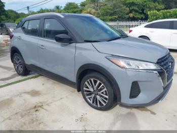  Salvage Nissan Kicks