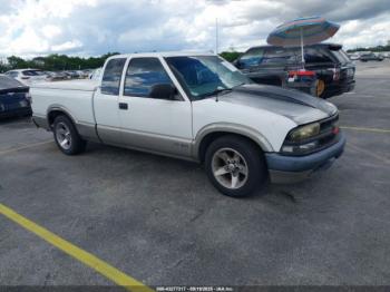  Salvage Chevrolet S-10