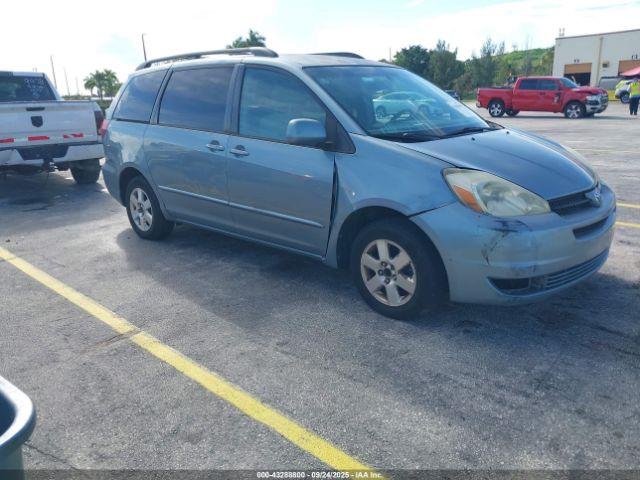  Salvage Toyota Sienna