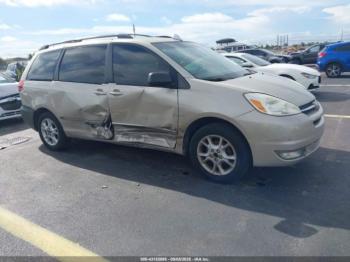  Salvage Toyota Sienna