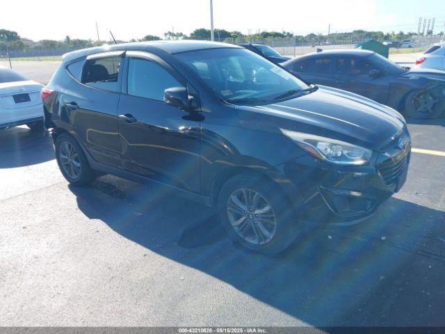  Salvage Hyundai TUCSON