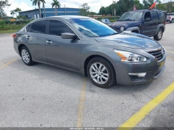  Salvage Nissan Altima