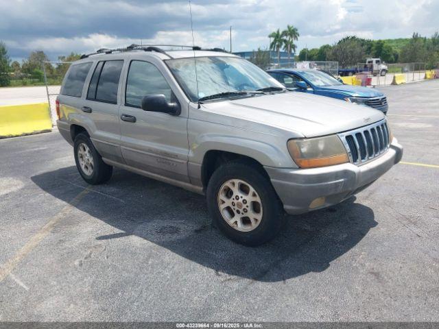 Salvage Jeep Grand Cherokee