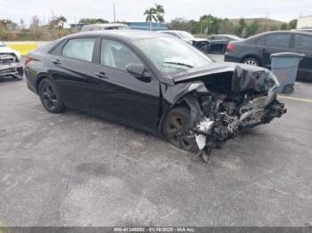  Salvage Hyundai ELANTRA