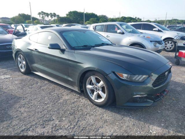  Salvage Ford Mustang