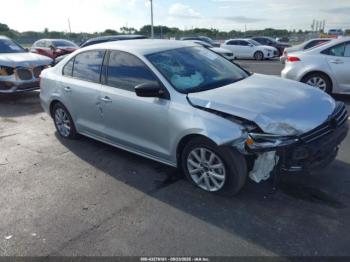  Salvage Volkswagen Jetta