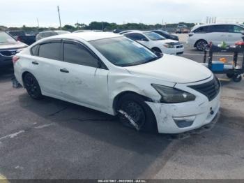  Salvage Nissan Altima