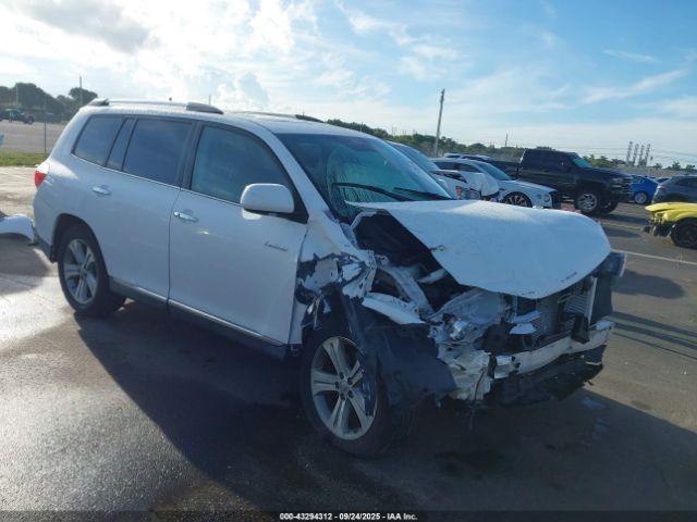  Salvage Toyota Highlander
