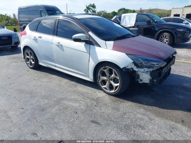  Salvage Ford Focus St