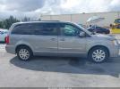 Chrysler Town & Country Touring Image 12
