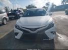 Toyota Camry Se Image 10