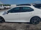 Toyota Camry Se Image 11
