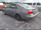 Toyota Camry Le Image 4
