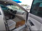 Toyota Camry Le Image 3