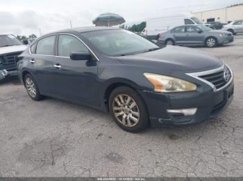  Salvage Nissan Altima