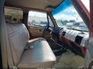Chevrolet Suburban K2 Image 4