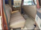 Chevrolet Suburban K2 Image 14