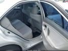 Toyota Camry Le Image 9