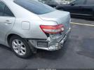 Toyota Camry Le Image 11