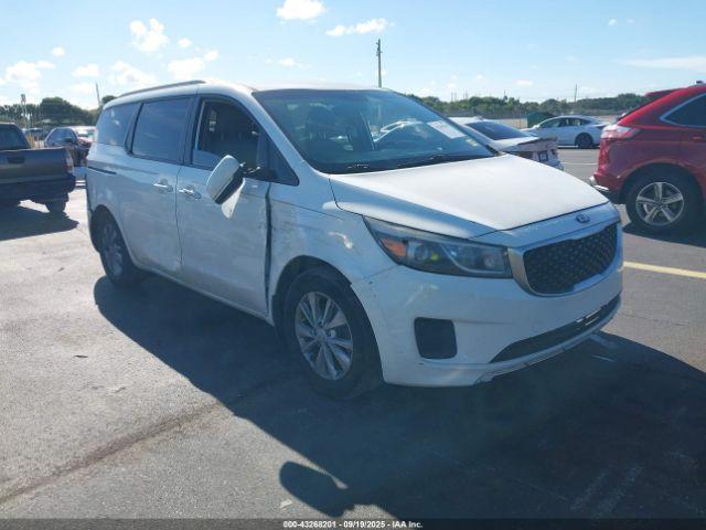  Salvage Kia Sedona