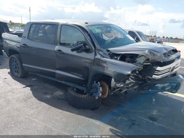  Salvage Toyota Tundra