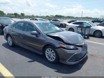  Salvage Toyota Camry