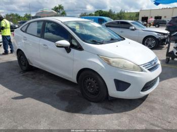  Salvage Ford Fiesta