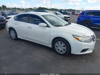  Salvage Nissan Altima