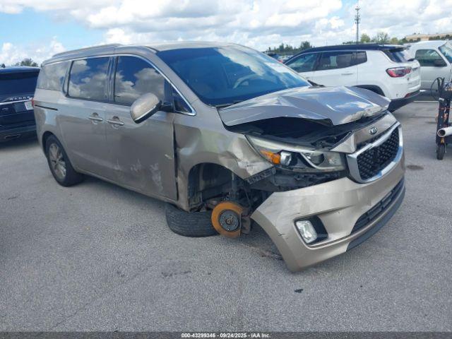  Salvage Kia Sedona