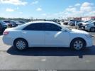 Toyota Camry Le Image 4