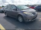 Toyota Sienna Xle V6 8 Passenger Image 1