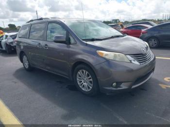  Salvage Toyota Sienna
