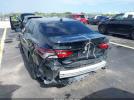 Toyota Camry Se Image 6