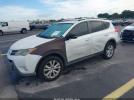 Toyota RAV4 Limited Image 2
