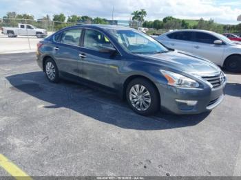  Salvage Nissan Altima