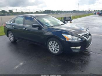  Salvage Nissan Altima