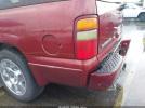GMC Yukon Denali Image 12