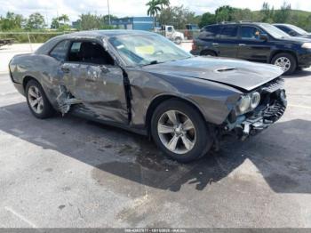  Salvage Dodge Challenger