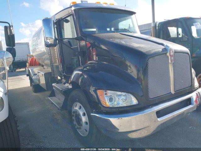  Salvage Kenworth T3 Series