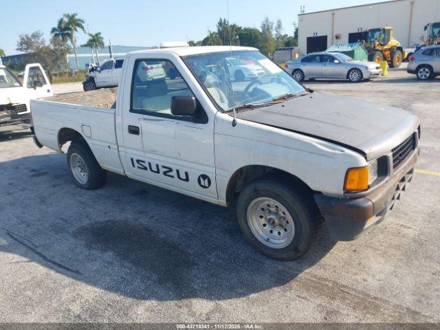  Salvage Isuzu Conventional