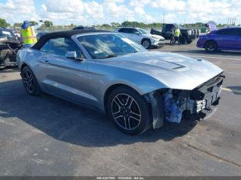  Salvage Ford Mustang