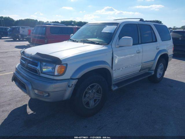 Toyota 4Runner Limited V6 Image 12