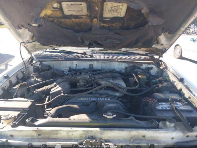 Toyota 4Runner Limited V6 Image 4