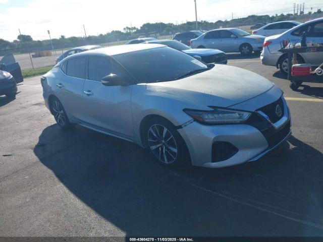  Salvage Nissan Maxima